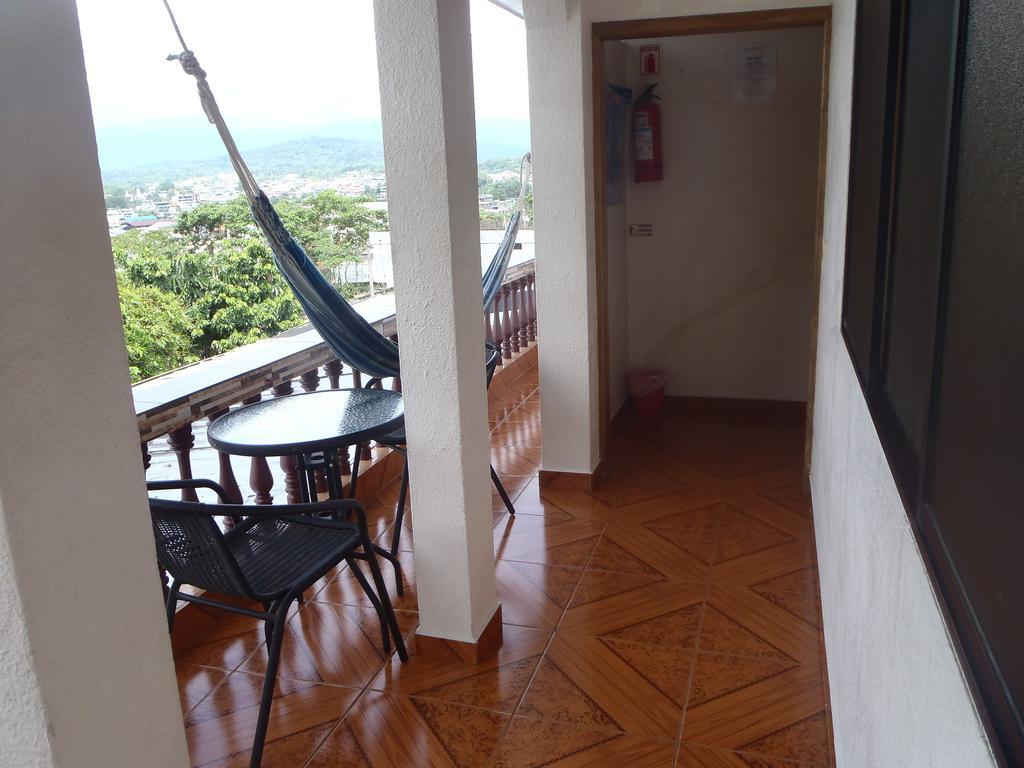 טנה Hostal Limoncocha מראה חיצוני תמונה