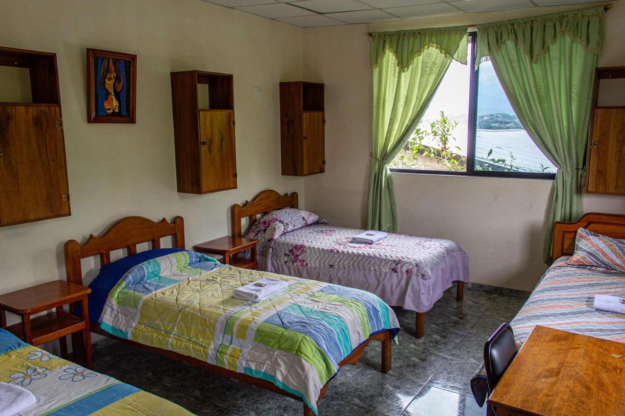 טנה Hostal Limoncocha מראה חיצוני תמונה